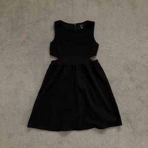 [Forever 21] Black dress with side cut-outs